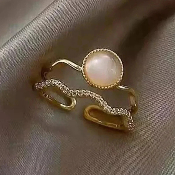 Opalite 18k Gold Plated Adjustable Ring NWT - Picture 1 of 2